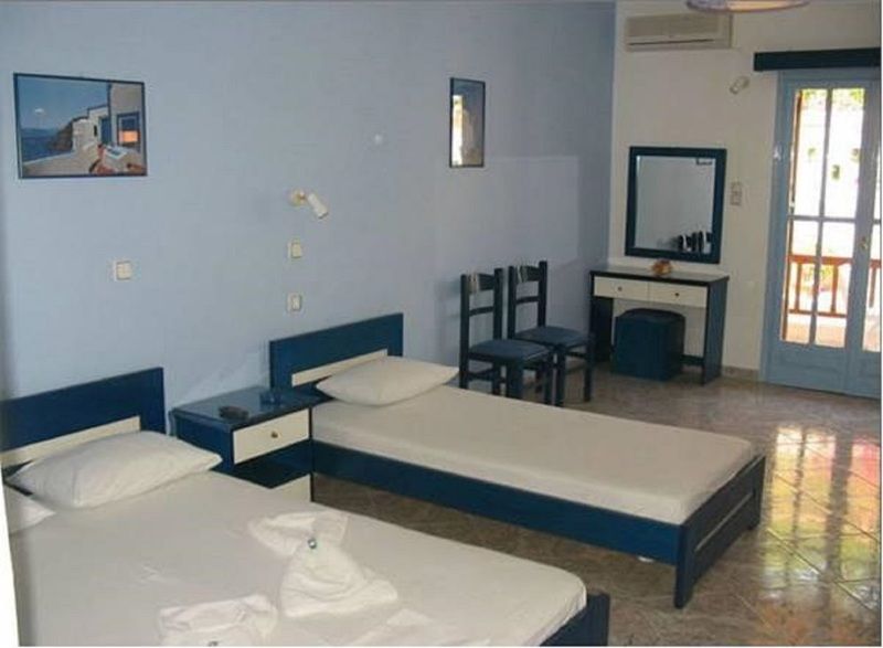 Christos Makrinos Rooms Adamantas (Milos) Exterior foto